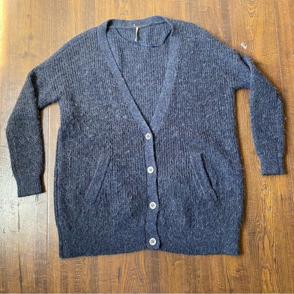 Free People Cloudy Day Oversized Grandpa Navy Cardigan V-neck SZ XS - Picture 2 of 11